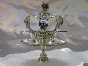 1 - 6.5" Holy Ghost Crown