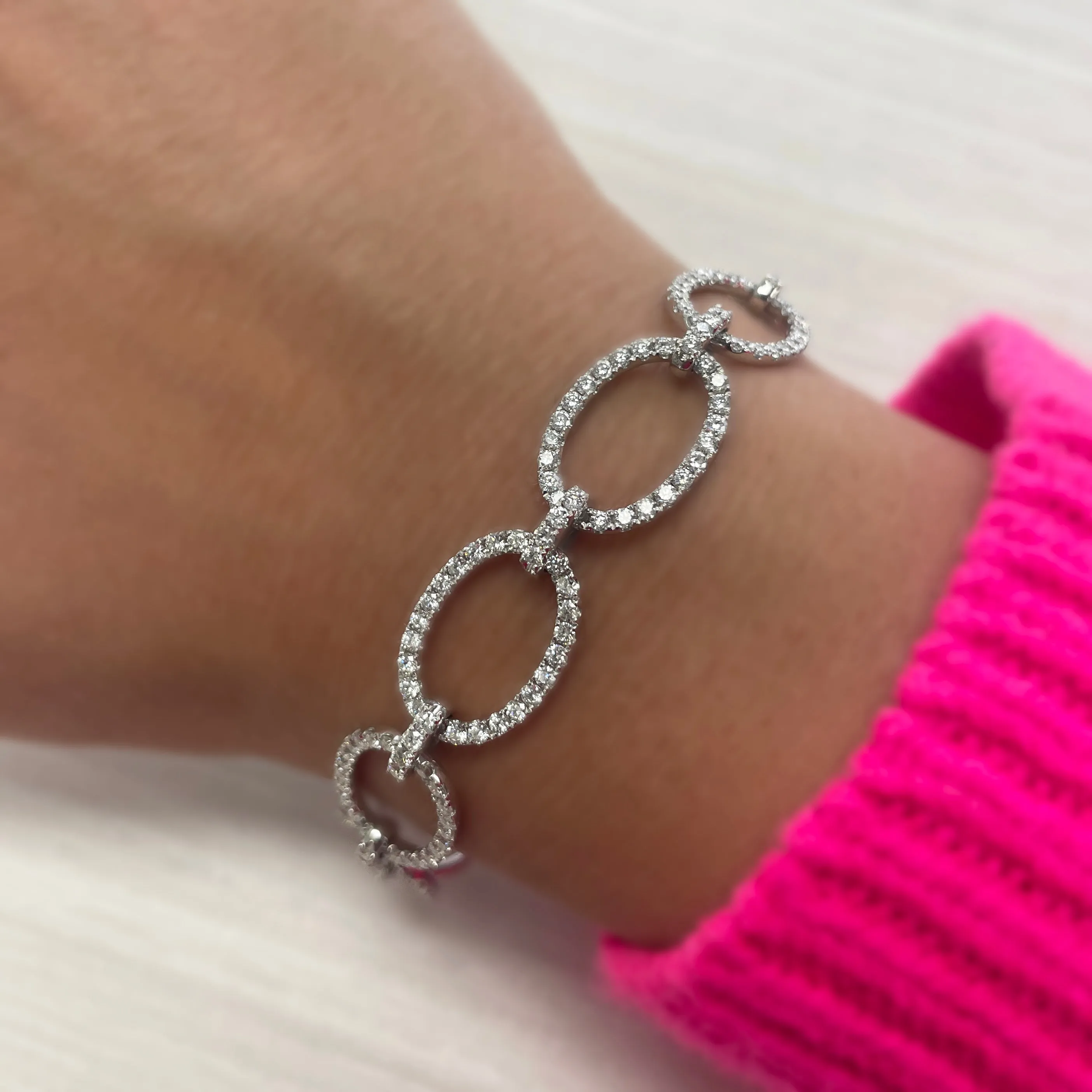 14k Gold & Diamond Oval Link Bracelet - 5.23ct