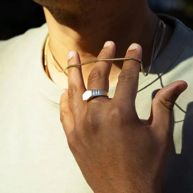 14K Hexa Signet Ring