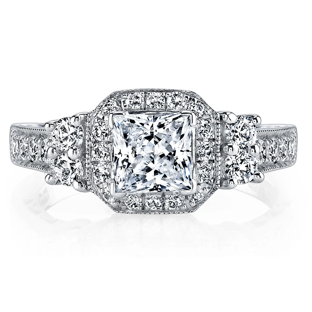 18K White Gold Halo Diamond Engagement Ring