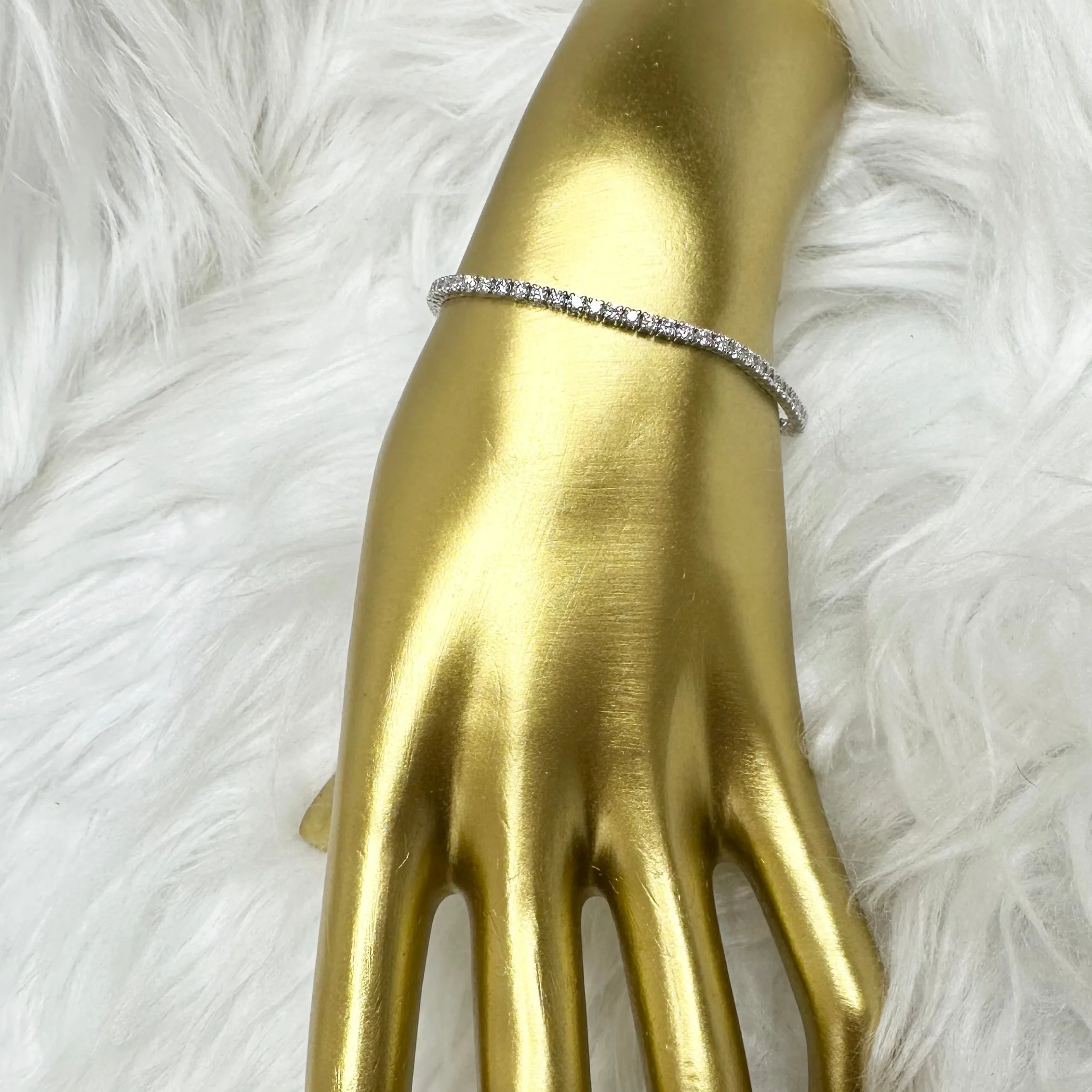 3ctw Round Brilliant Cut Lab-Grown Diamond Tennis Bracelet in 14k Gold