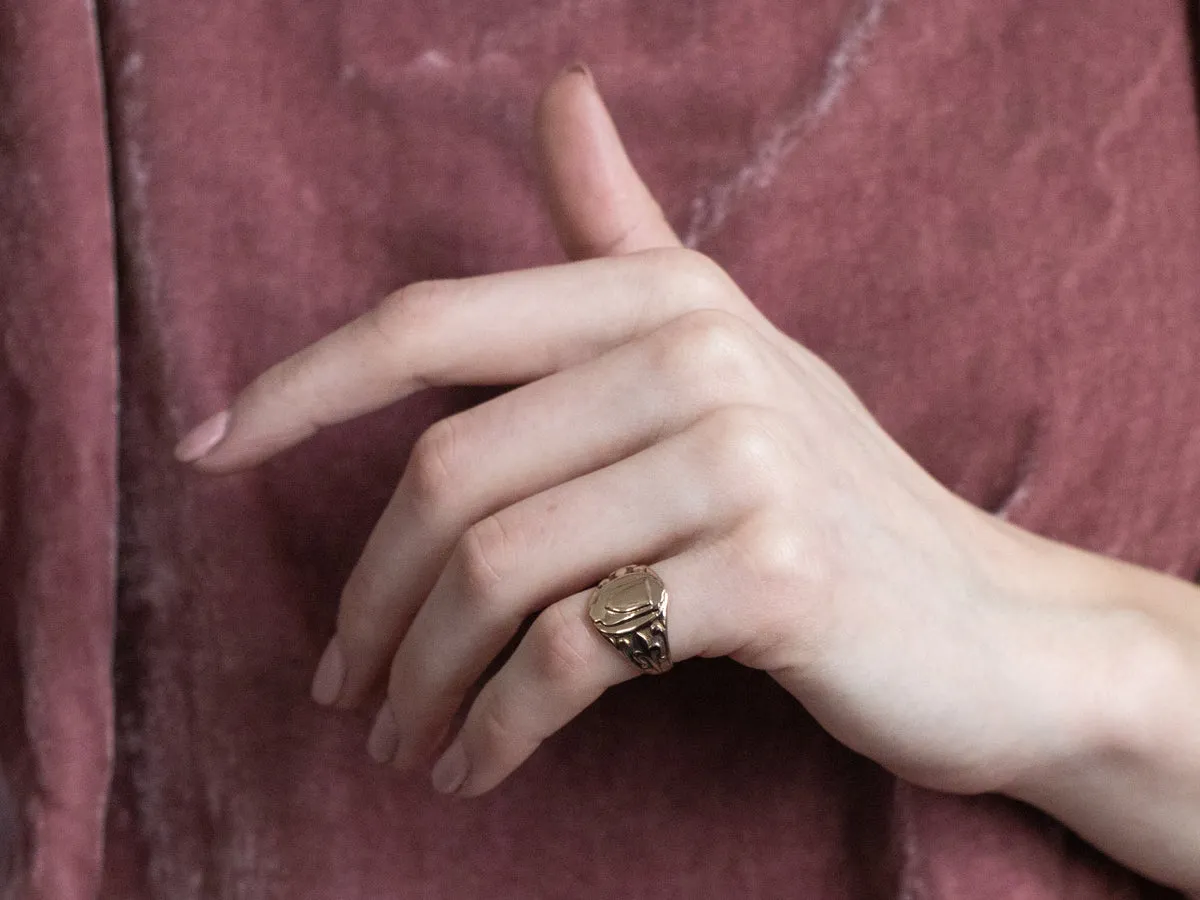 Antique Patterned Gold Signet Ring
