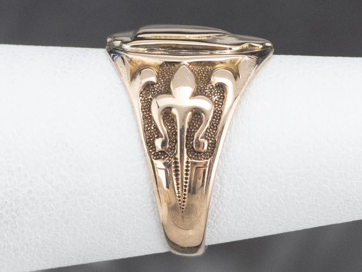 Antique Patterned Gold Signet Ring