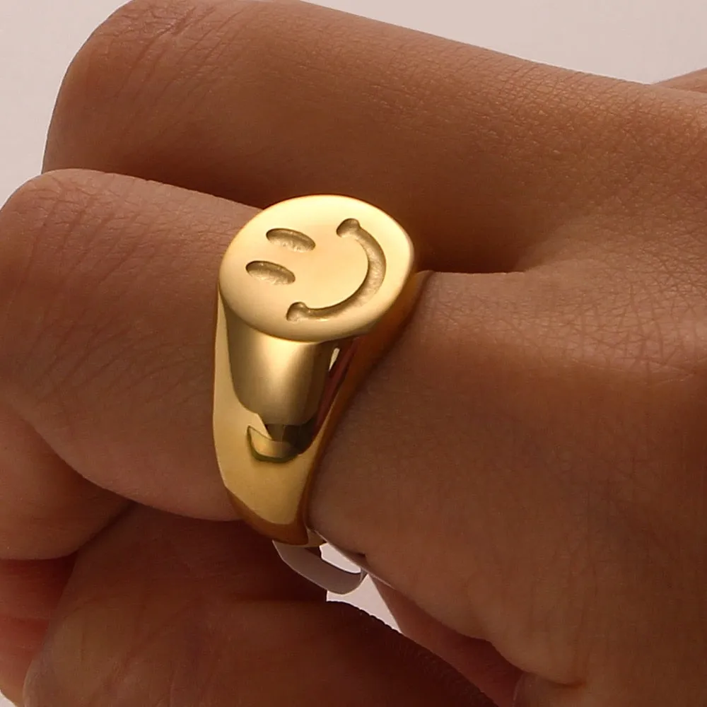 Be Happy Signet Ring