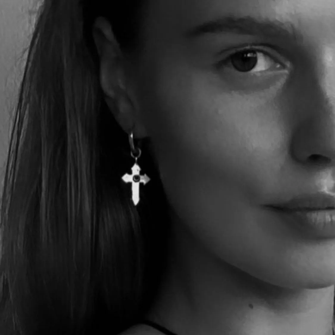 Cross Aiguisé Earrings with Zircon gemstone SILVER 925