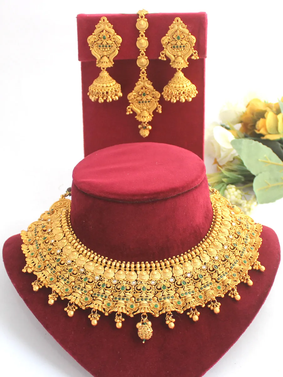 Deveshi Necklace Set