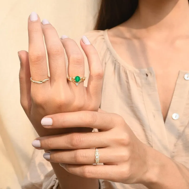 Diadem Emerald Ring