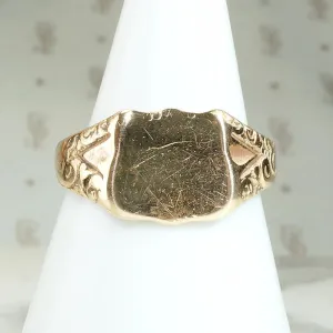 Edwardian Signet Ring with Soft Gold Florals