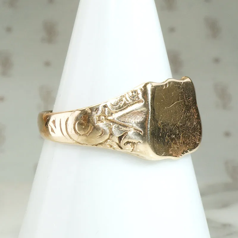 Edwardian Signet Ring with Soft Gold Florals
