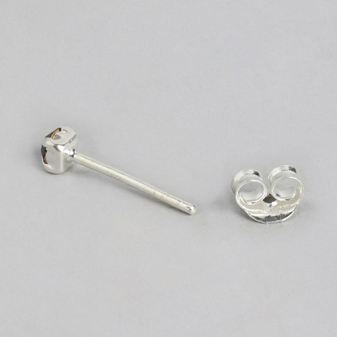 Emerald Elegance 925 Sterling Silver Stud Earrings