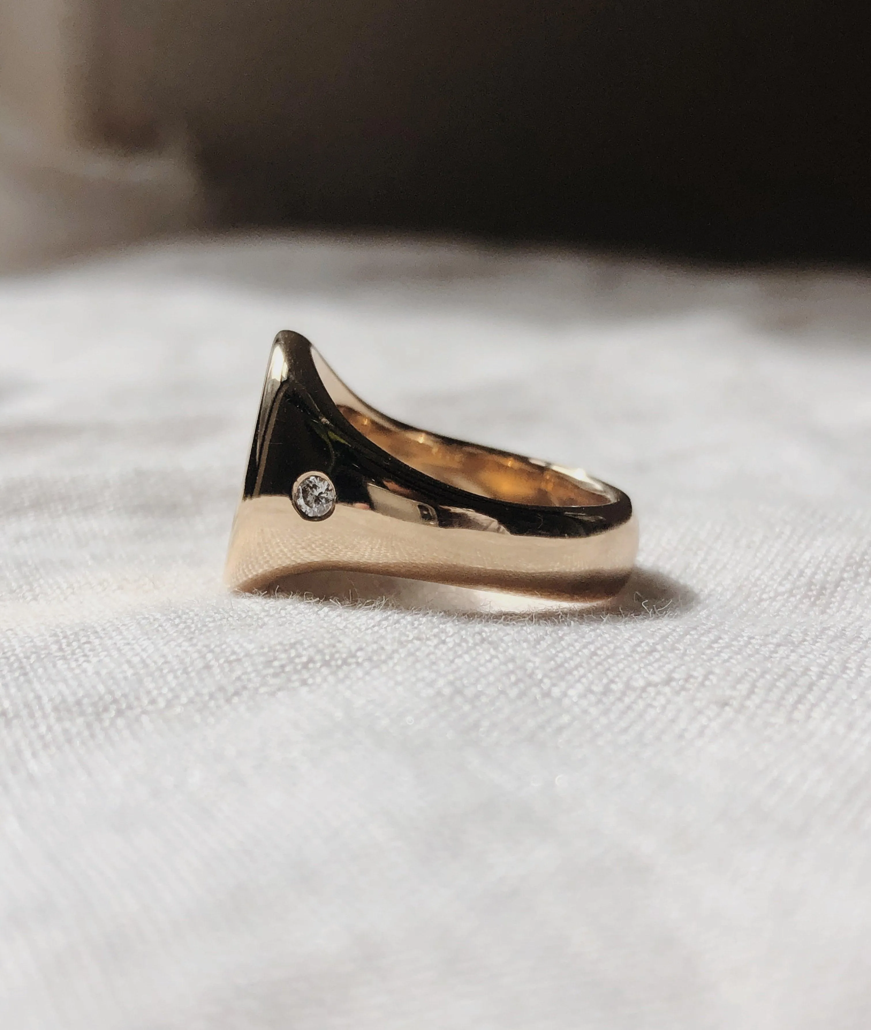 Hand Engraved Men's Classic Signet