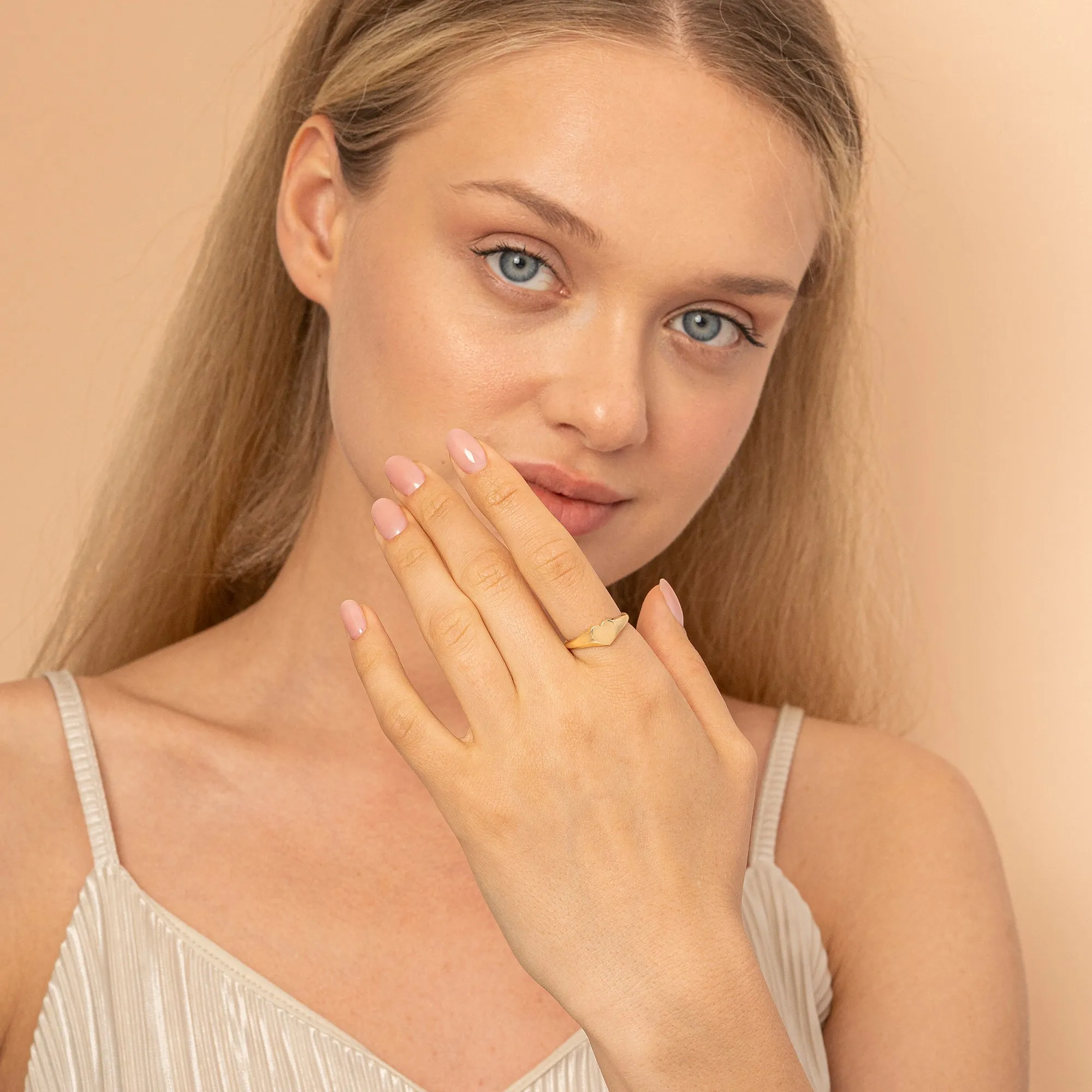Heart Signet Ring In Solid Gold, Kate