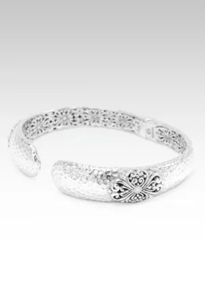 Held Up in Grace Tip-to-Tip Bracelet™ in Diamond