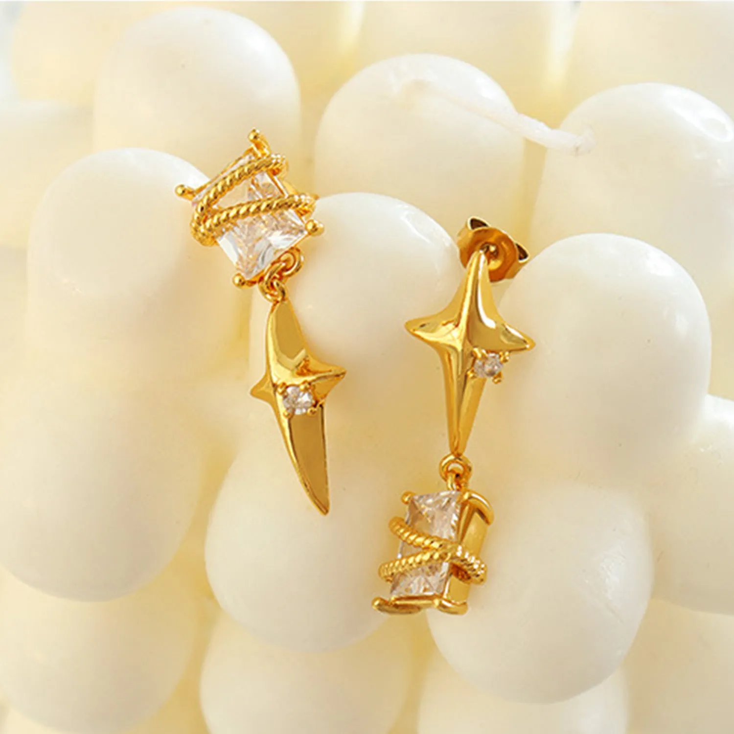 Hot Girl Geometric Drop Earrings