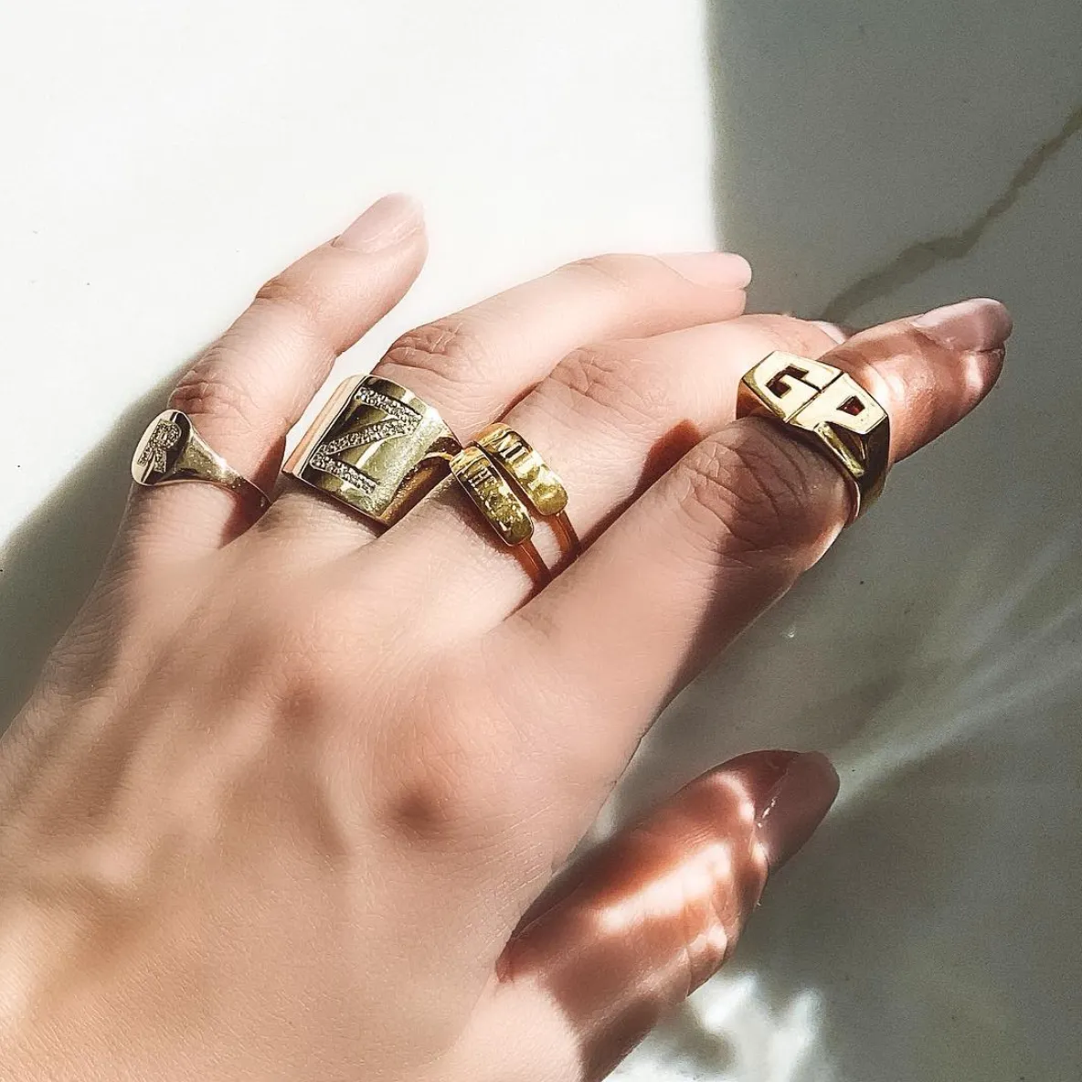 LANA CIGAR SIGNET RING