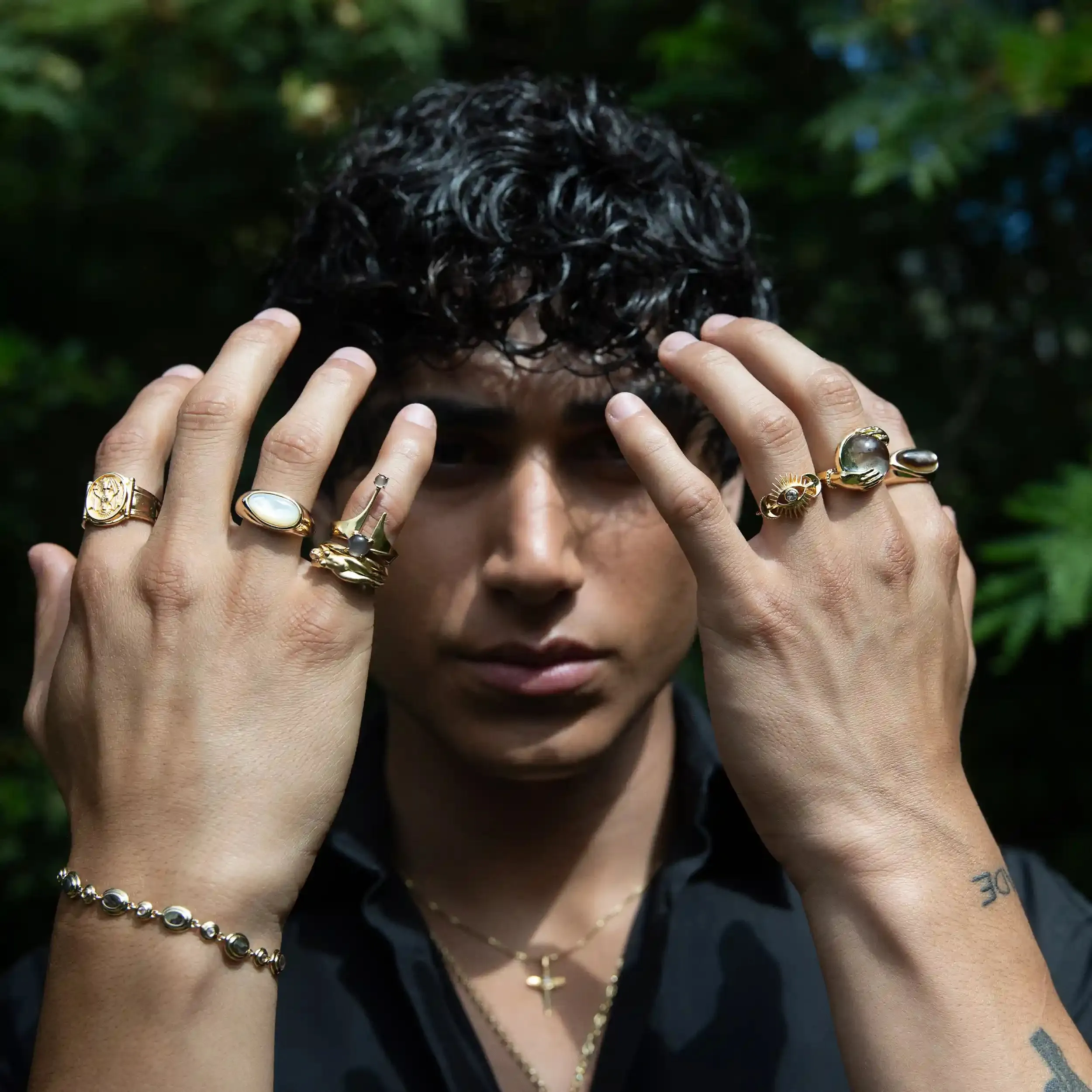 Men's Lilith Signet Ring