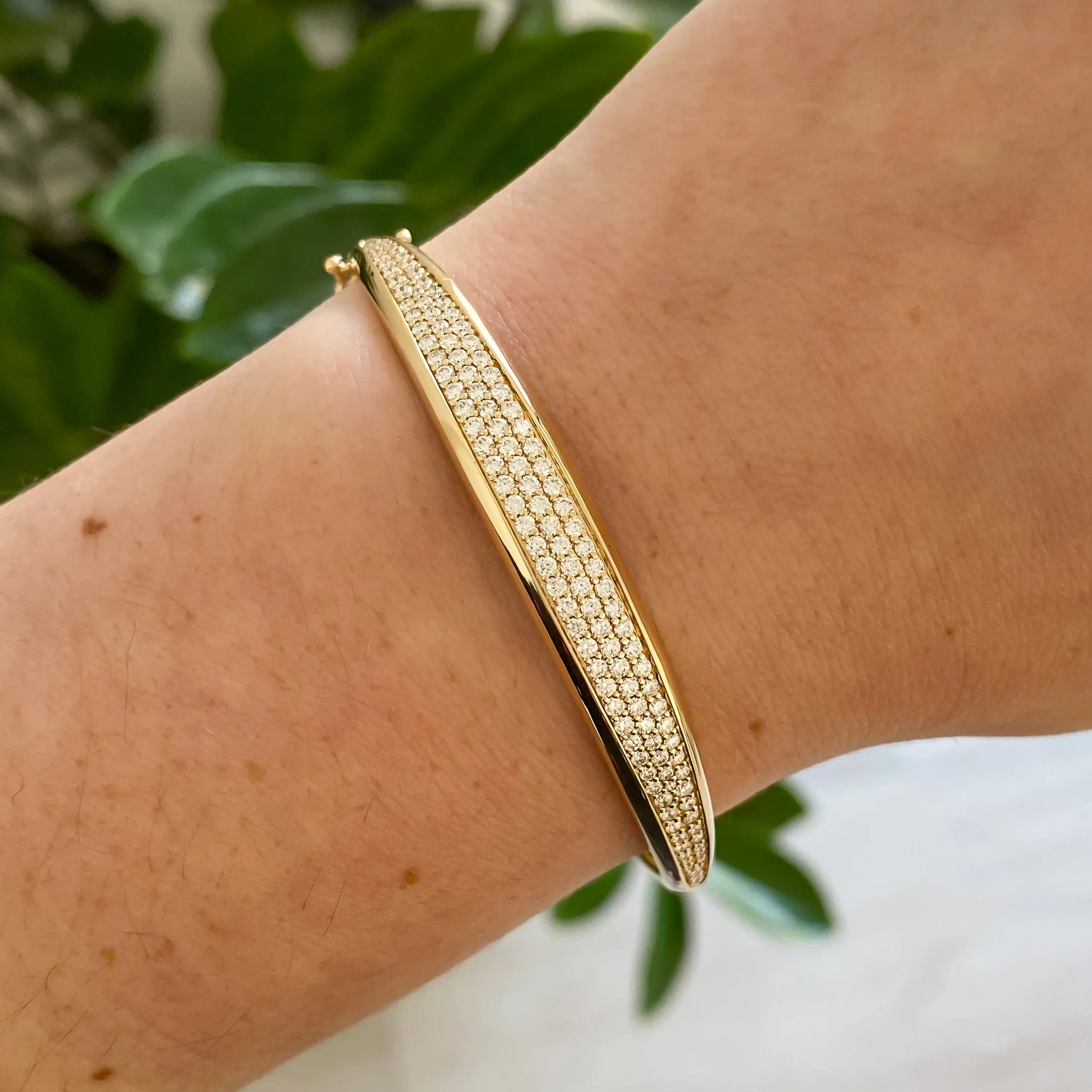 Pave Diamond Graduating Fashion Bangle Bracelet