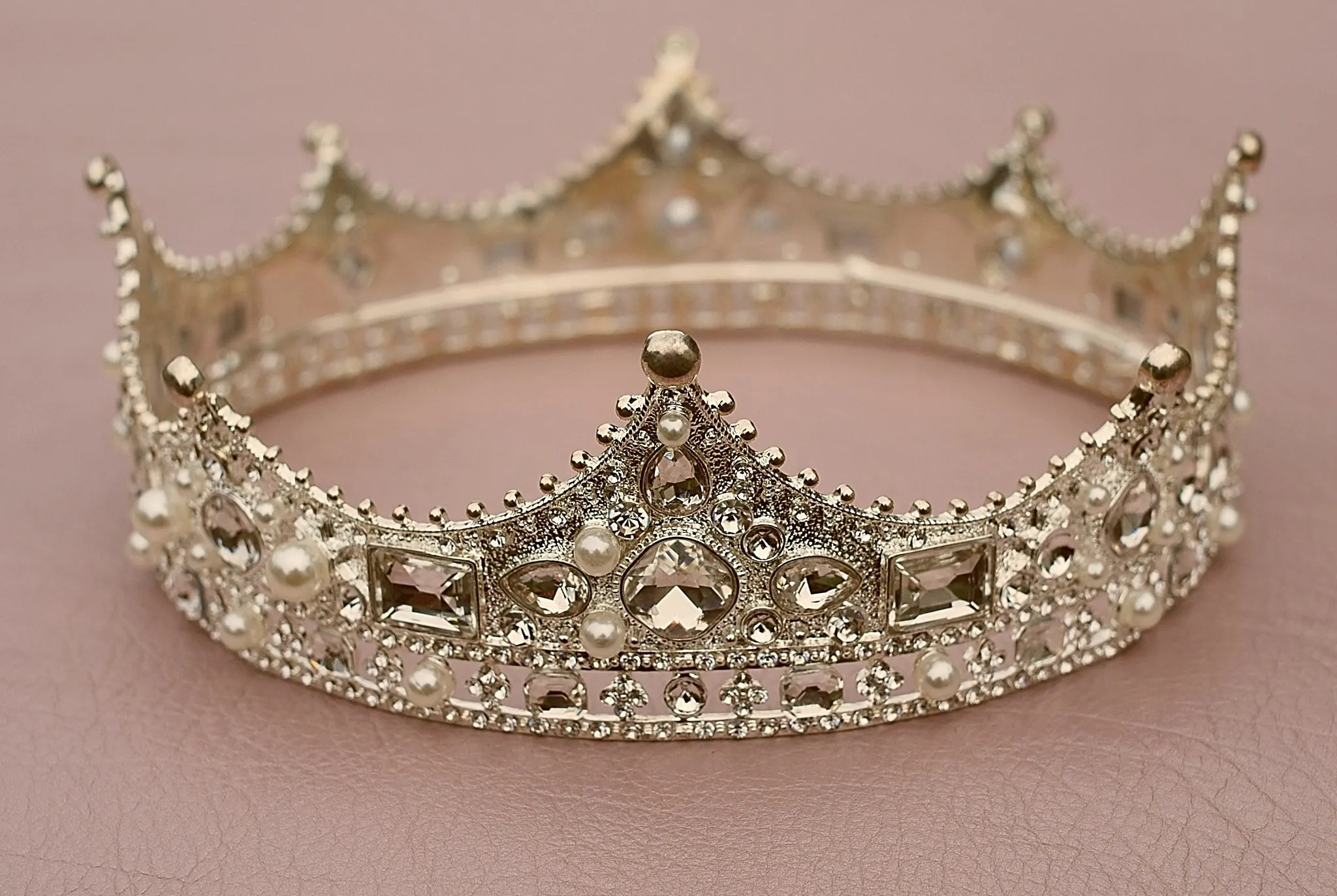 Pearl Crown