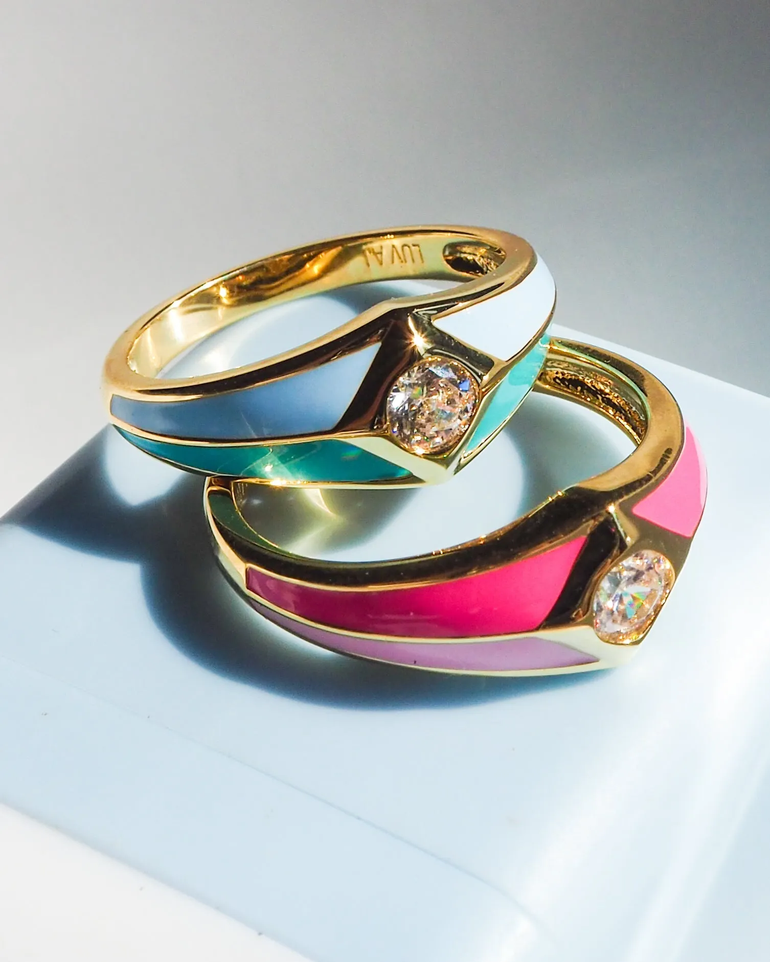 Pyramid Stud Signet Ring- Blue- Gold