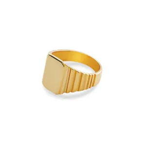 THE ROUGE SIGNET RING